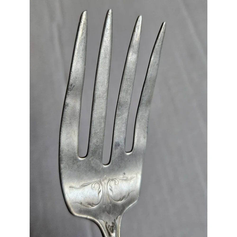 Antique Wm A Rogers‎ Nickel Silver Lettuce Salad Serving Fork Ornate Scroll